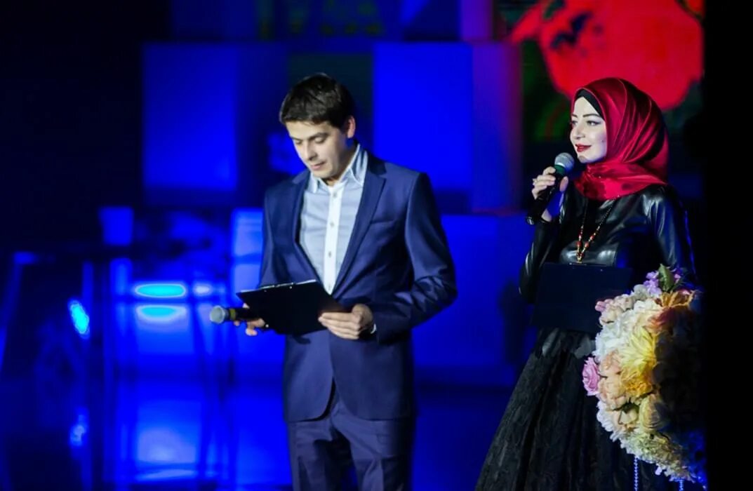 Аднана шахбулатова. Чеченская государственная филармония им. Девушки из филармонии чеченской республики. Чеченская государственная филармония им. Чеченская государственная филармония.