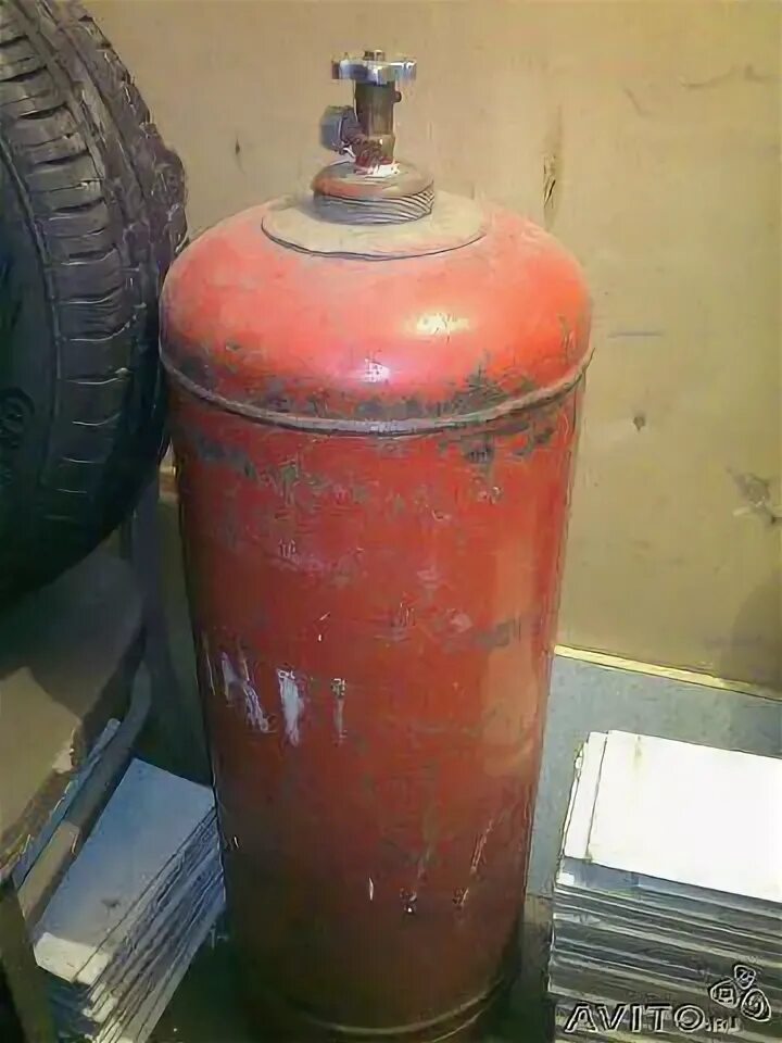 Заправка баллонов великий новгород. Новый газовый баллон клапан. Заправка баллонов великий новгород. Заправщик баллонов. Чехол на газовый баллон 50 литров.