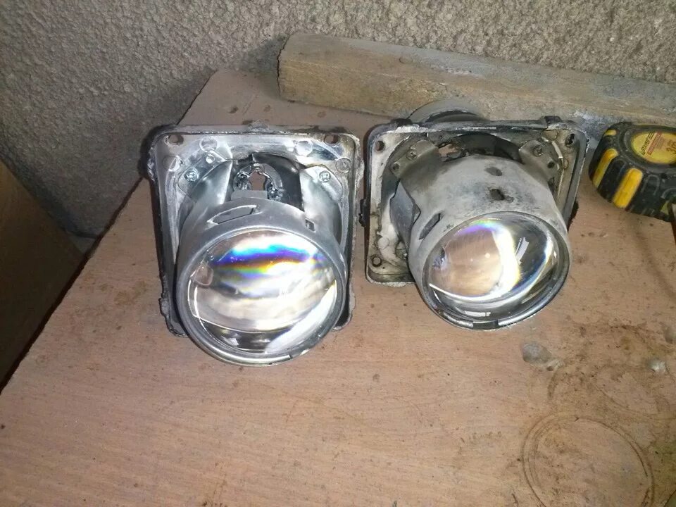 Bmw e34 противотуманки. Противотуманки е34. Противотуманные фары е34 depo. Туманки бмв е34. Туманки хелла гелб бмв е34.