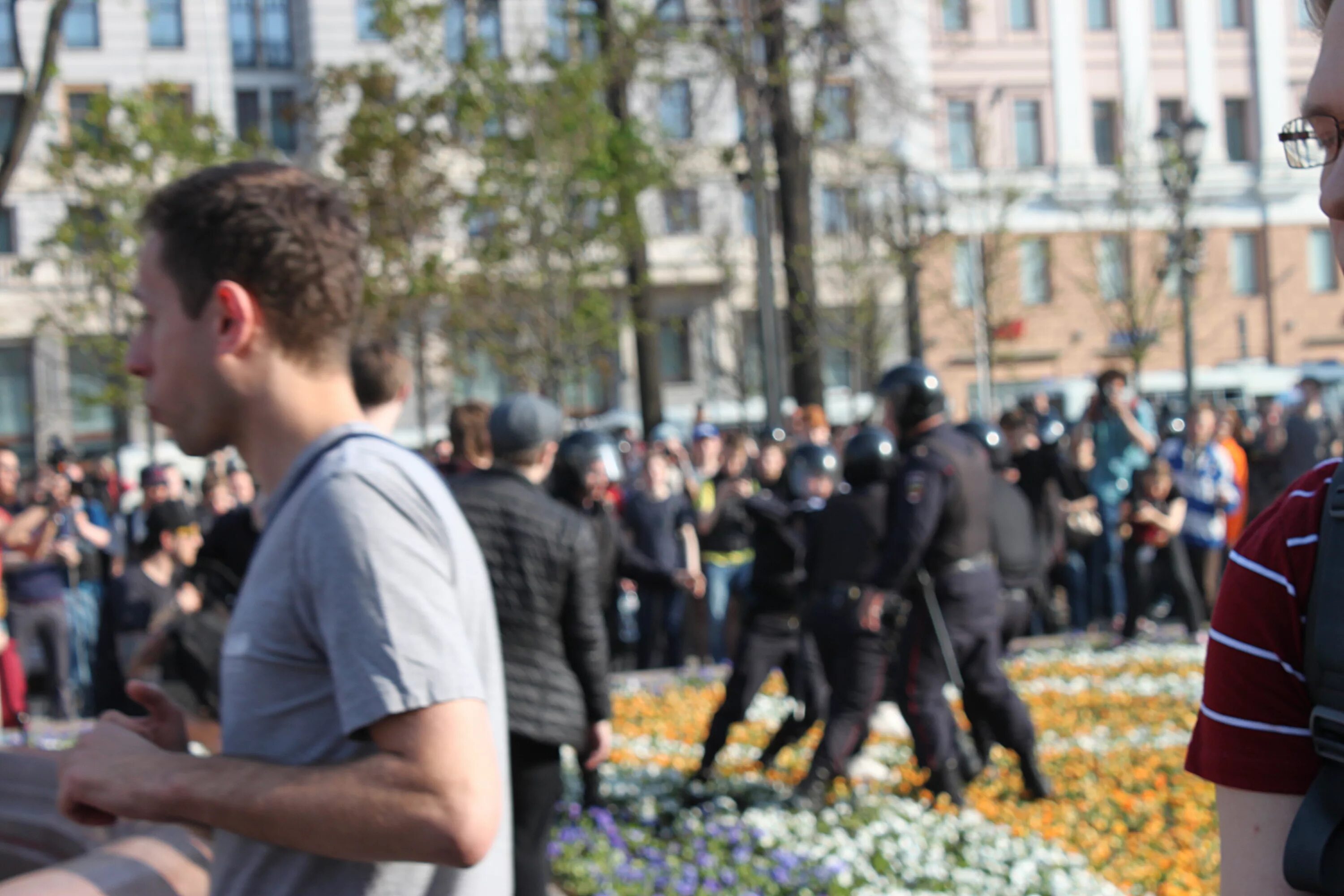 5 мая 2018 года. Протесты во Владивостоке. Он нам не царь митинг. Он нам не царь 5 мая 2018. Moscow 2018.