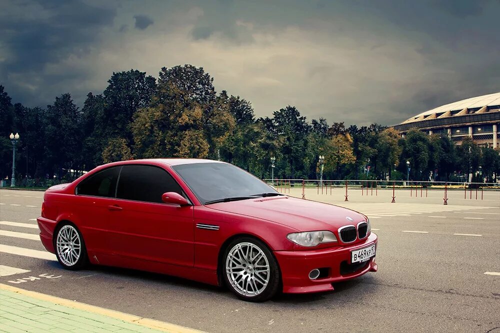 Е46 как поставить. Bmw m3 e46 sedan. Bmw e46 330 coupe. Бмв е46 рестайлинг. Бмв 3 е46 рестайлинг.