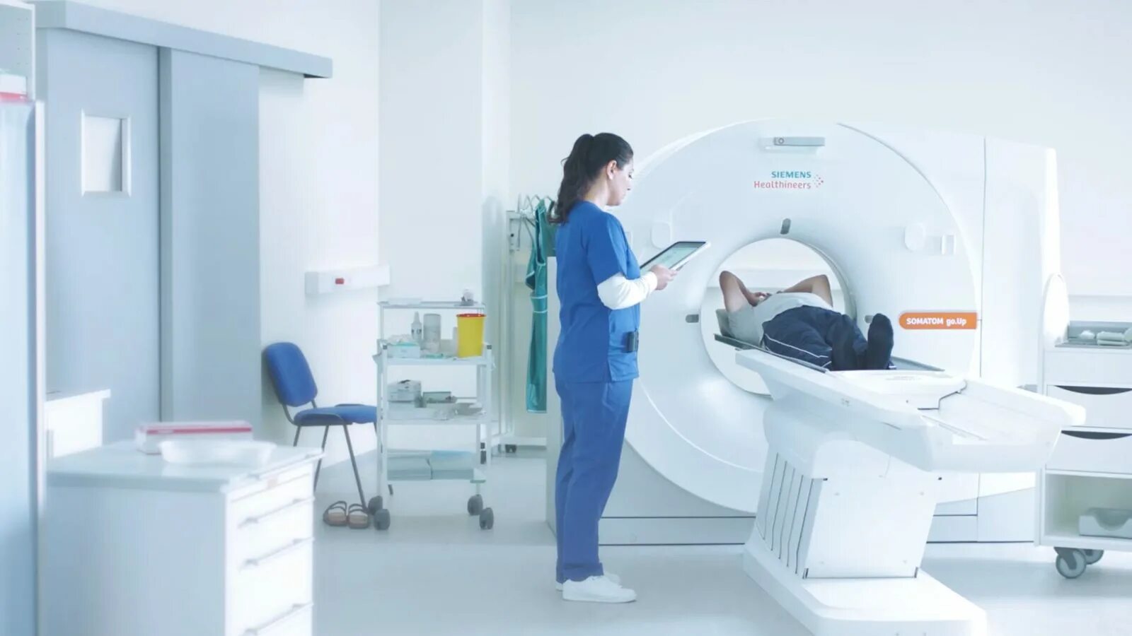 Siemens somatom go. Кт siemens somatom go up. siemens healthineers somatom. siemens somatom go.now.
