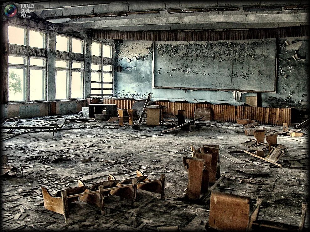 Http chernobyl. Припять город призрак. Чернобыль город призрак после катастрофы. Заброшенный город Припять.