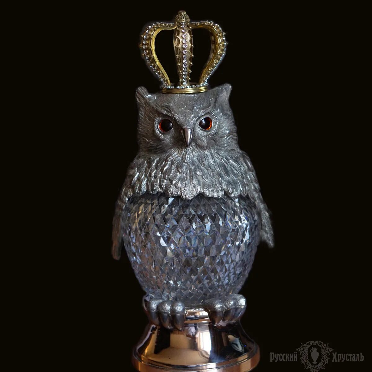Сова хрусталь. Серебряная сова сибири. Бриллиантовая сова чгк. Сова из хрусталя. Кубок хрустальная сова.