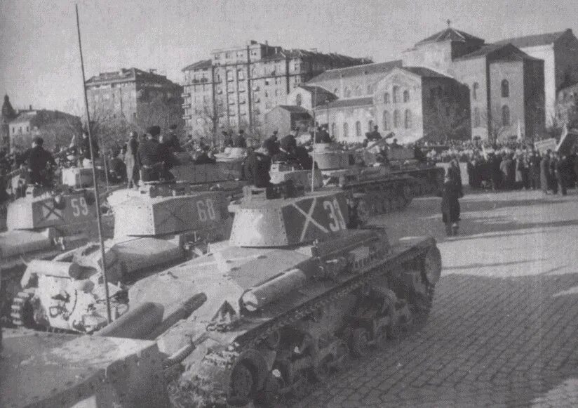 Осень 1944 года. ЛТ-35 танк. Танк ЛТ 35 Чехия. Танки Болгарии во второй мировой. Lt vz. 35 Фото 1944 года.