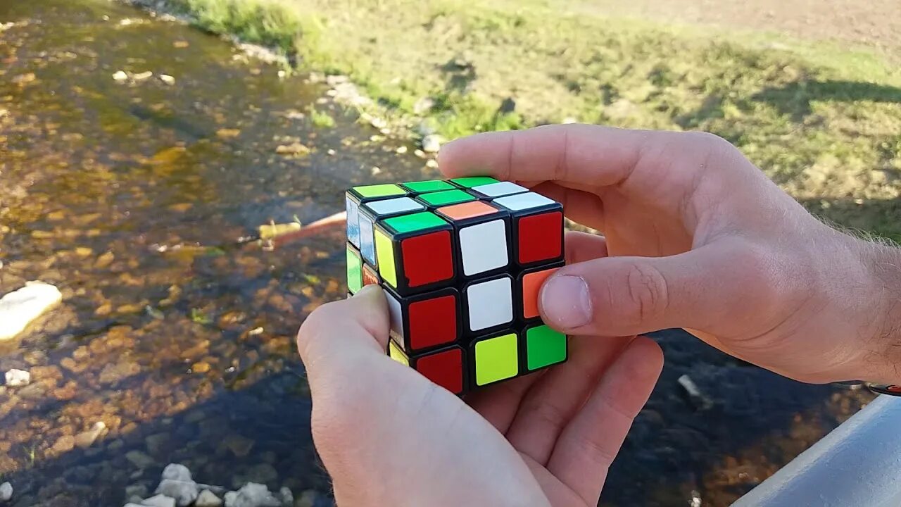 Рубик сбор. Камри Колибри кубик Рубика. Реклама кубика Рубика. Сбор кубиков рубиков. Беседка кубик рубик.