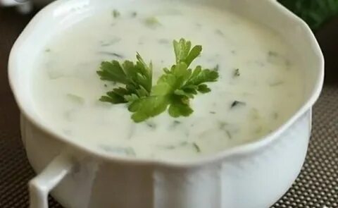 Соус из кефира с чесноком и зеленью