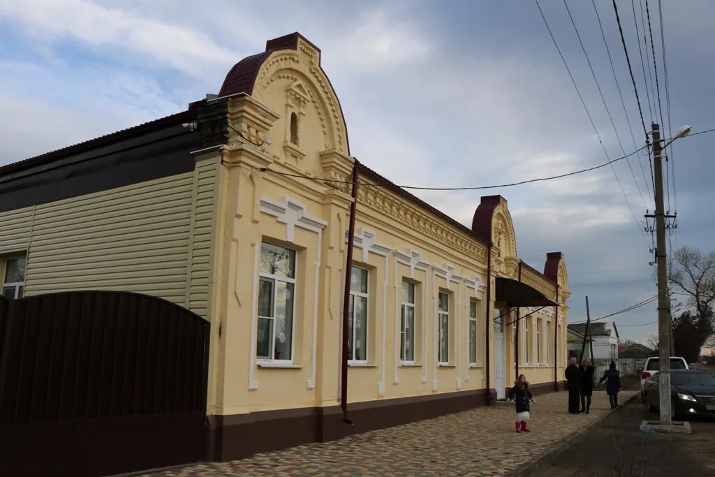 Станица Советская Краснодарский край Новокубанский район. Музыкальная школа станицы Советской. Краснодарский край станица Советская Алюкова. Музыкальная школа станица Советская Краснодарский край.