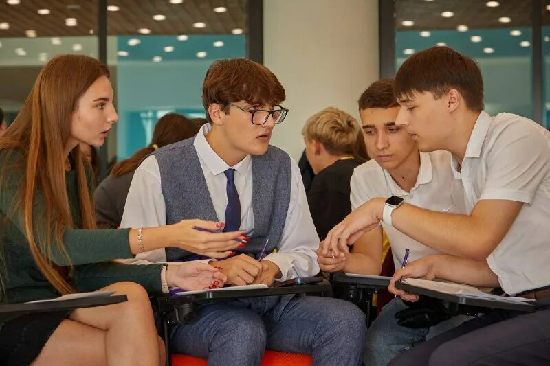 Дом молодежи росмолодежь. Дом молодежи росмолодежь. Молодежь в политике. Дом молодежи росмолодежь. Дом молодежи манеж росатом.