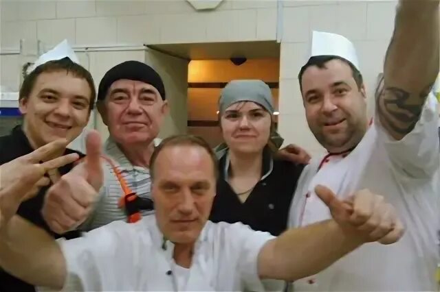 Ляпустин алексей геннадьевич мгу. Солнечногорск зубы. Стоматология солнечногорск сенежский. Красивая улыбка. Стоматология дм на 2-ой жерновской.