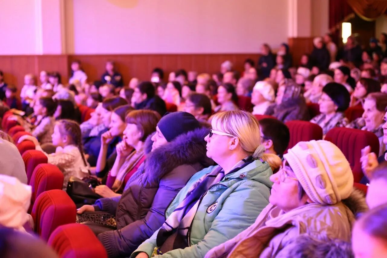 Выступление на дне матери. Концерт ко Дню матери в доме культуры 2019. Концерт к Дню матери26.11. 2022 В Касимове в ДК. Абатский дом культуры выступление ко Дню мамы.