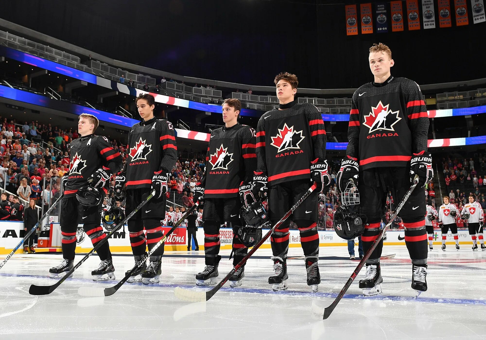 Nhl канада. Канадские хоккеисты. Спорт в канаде. Канадские хоккеисты. Кросби хоккеист канада.