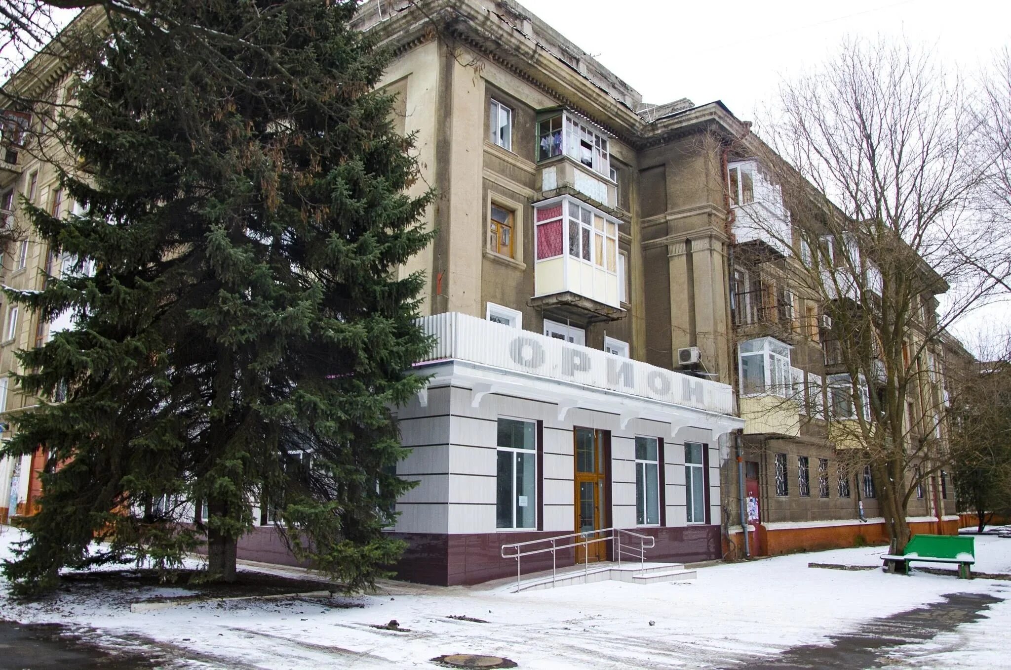 Краматорск. Обстрел жд вокзала в краматорске. Яснополянская улица краматорск. Краматорск. Краматорск улица юбилейная.