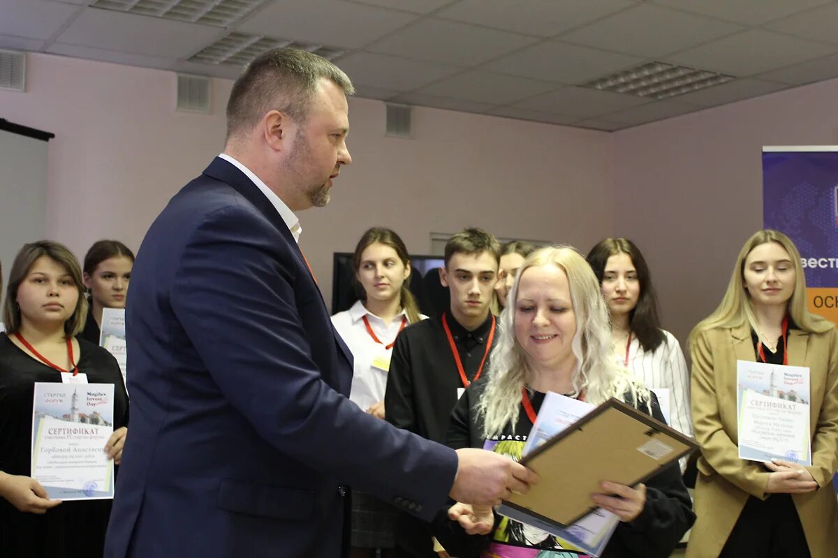 Иооо вмг индустри в могилеве. Отзывы работников могилев. Ооо протос. Служба безопасности аэропорта. Ск рб г.