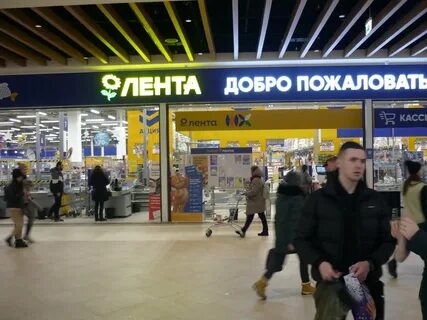 Космонавтов 162б