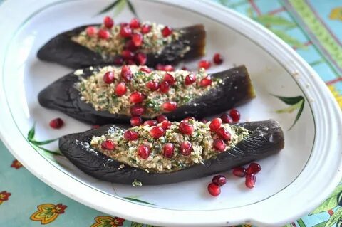 Сациви из баклажанов с грецкими орехами