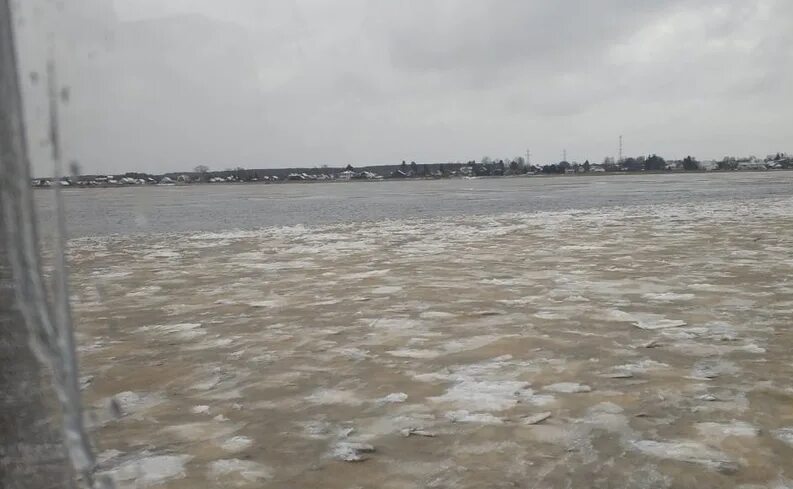 ледовая обстановка ладожское озеро. обстановка на ладожском озере. зимний рыбак. лед на ладожском озере. ледовая обстановка на ладоге.