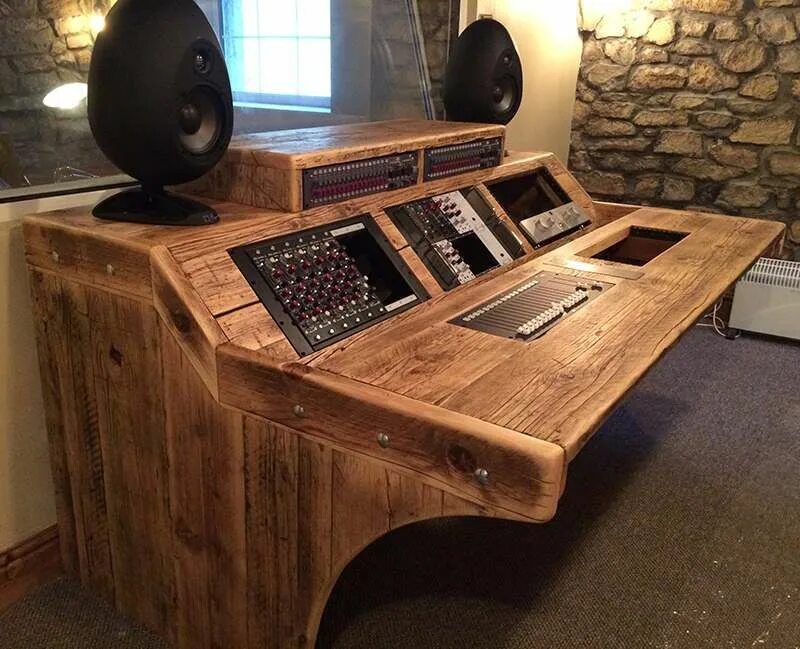 Table studio. Стол для музыки. стол для музыкальной студии пластиковый. сванкаут стол для музыкальной студии. компьютер мебель studio.