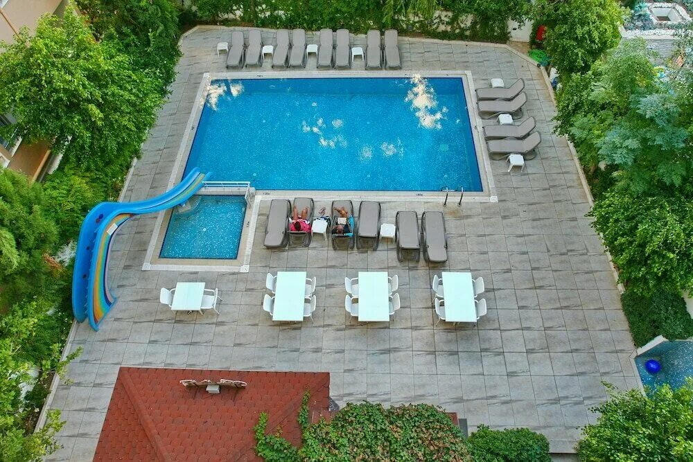 Celine hotel. Kleopatra celine hotel. Celine hotel. Компания селин отель. Celine hotel.