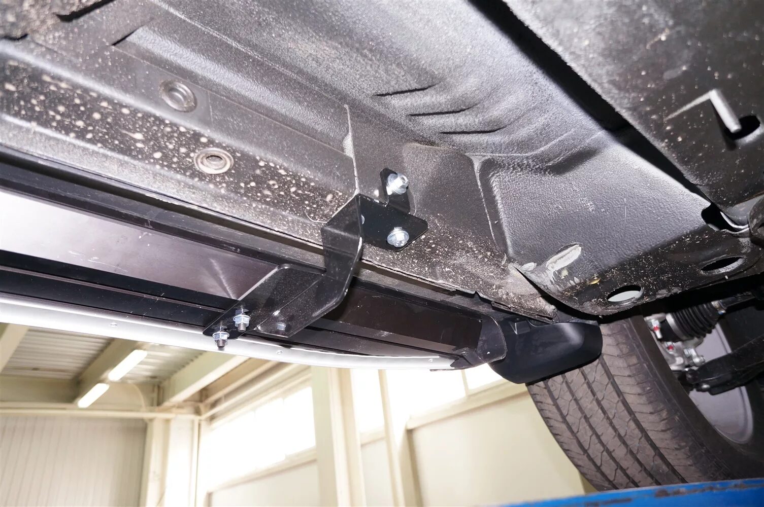 пластиковая защита снизу бампера фольксваген поло седан. став черный хрусталь от мерлина. пороги на шевроле каптива с140. черный хрусталь руны. черная звезда руническая защита.