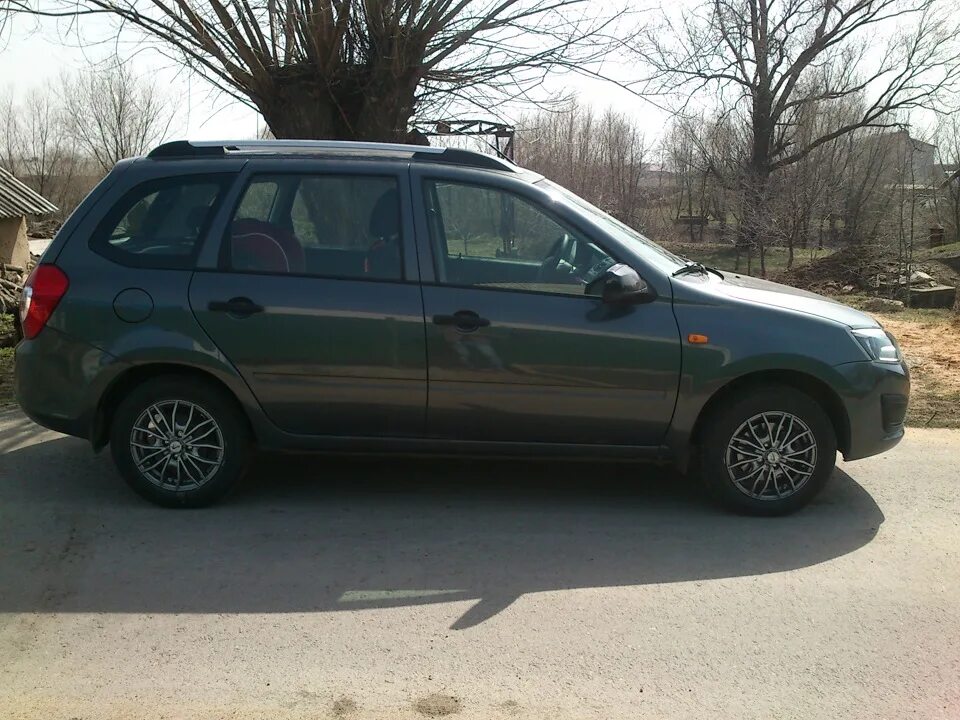 Калина 2 универсал диски r14. Диски на калину 2 универсал. Лада калина универсал диски r17. Лада калина универсал r16. Диски лада калина р16 универсал.