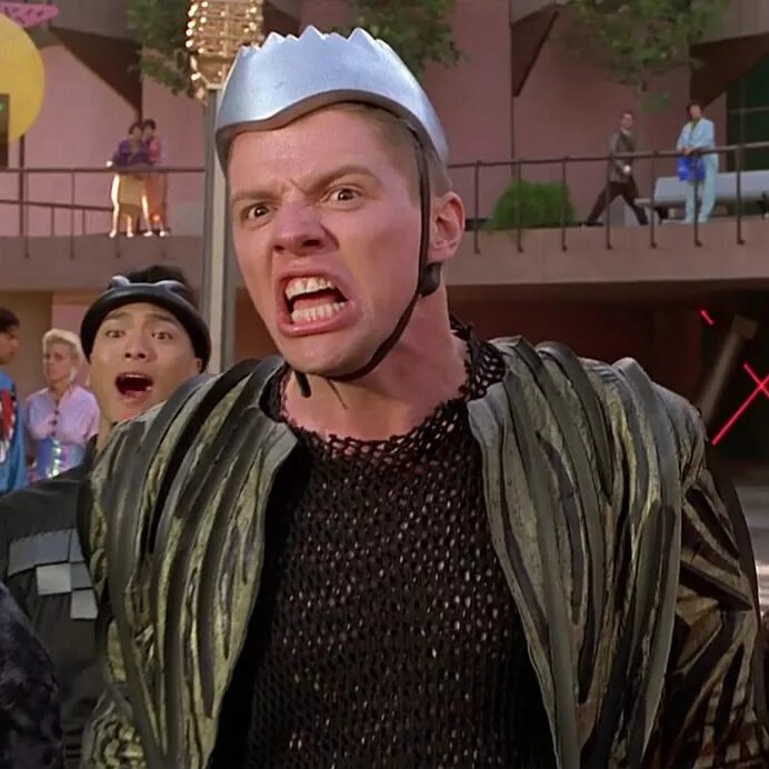 Бифф таннен назад в будущее 2. Бифф таннен назад в будущее. Бифф таннен назад в будущее 2. Бифф таннен актер. Бифф малибу.