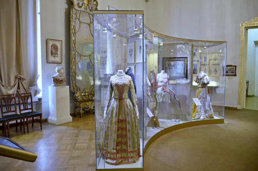 музыкальное и театральное искусство 18 века таблица. театр во второй половине 19 века в россии вывод. музыкальное и театральное искусство 18 века. музыкальное искусство и театр. театр презентация.