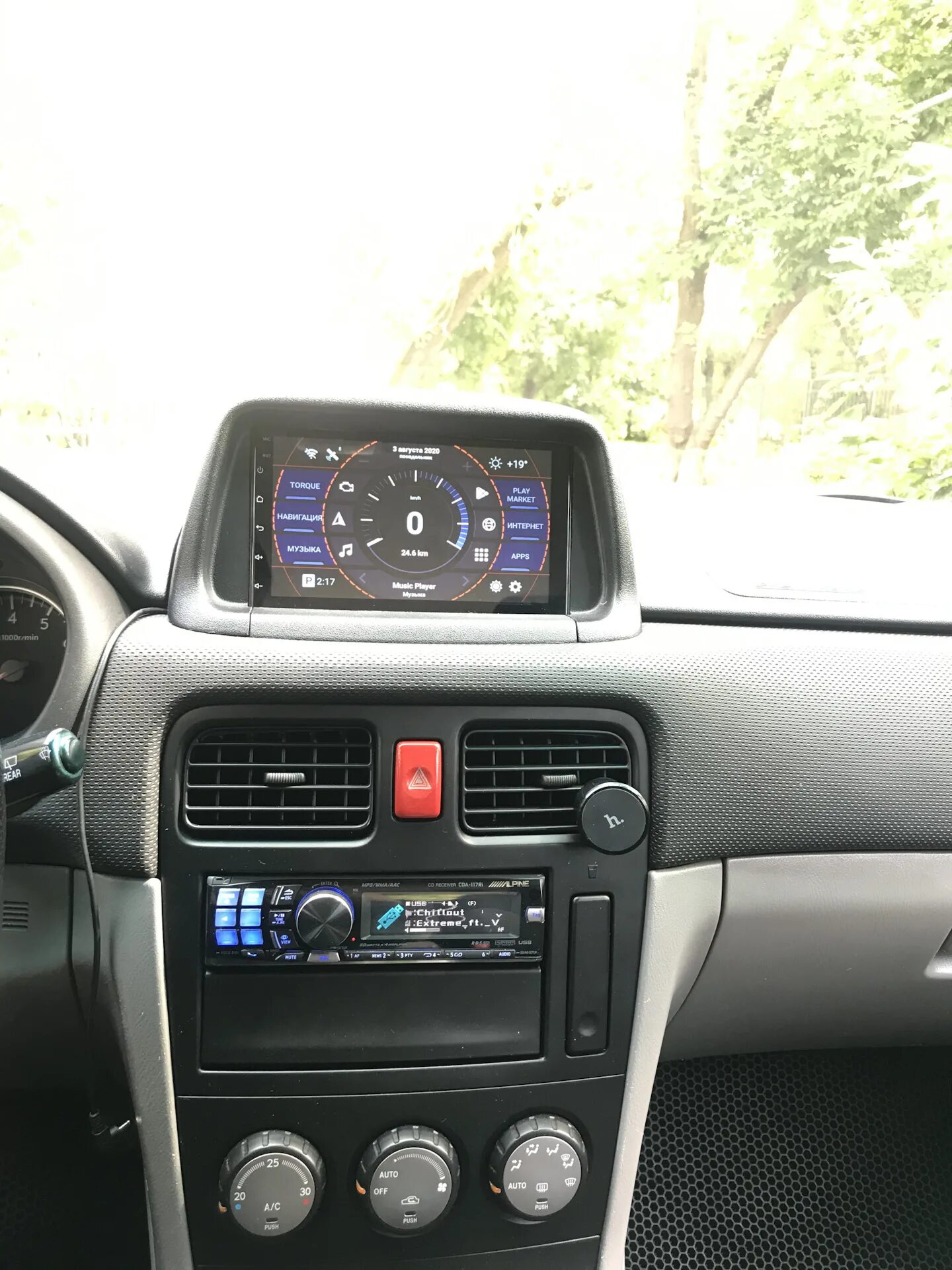 Subaru forester 2005. Субару форестер 2014г. Монитор для субару форестер sg5. Штатная магнитола субару форестер sg5. Субару форестер экран.