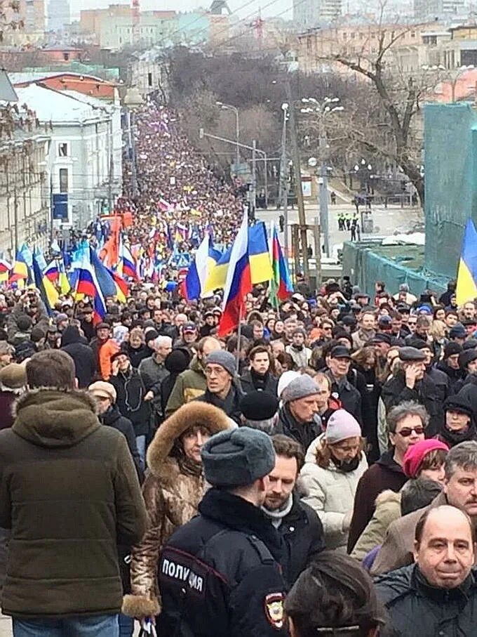 Митинг против аннексии Крыма. Антивоенный марш 2014 Москва. Народы украины против