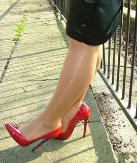 Hair heels