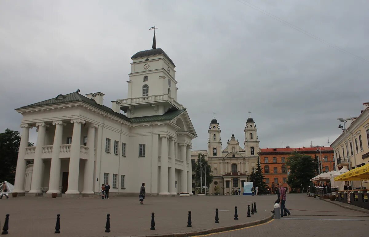 Бульбашы площадь свободы 4 минск фото. Площадь свободы Минск. Минск площадь свободы, ратуша. «Верхний город» на площади свободы Минск. Минск центр площадь свободы.