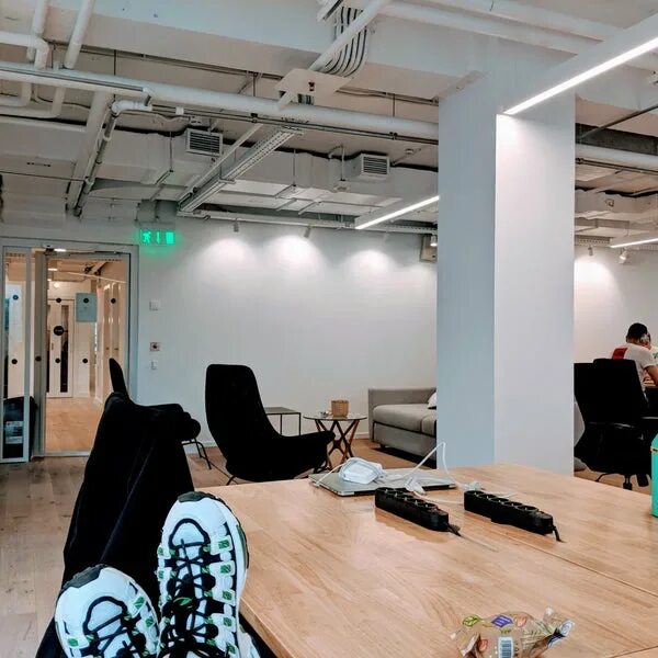 WEWORK Якиманка. Большая Якиманка 26 WEWORK. WEWORK, Москва, улица большая Якиманка. Bright Rich офис Якиманка.