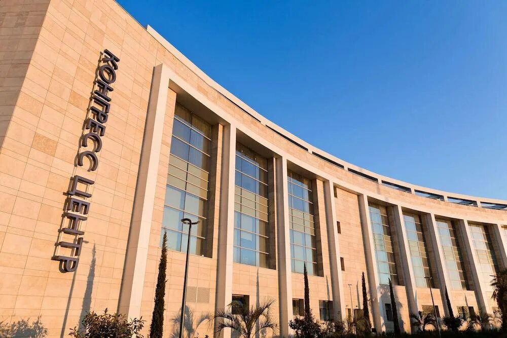 Конгресс центр рэдиссон. Рэдиссон конгресс адлер. radisson blu resort &amp; congress centre. рэдиссон блю конгресс сочи. конгресс центр сочи.