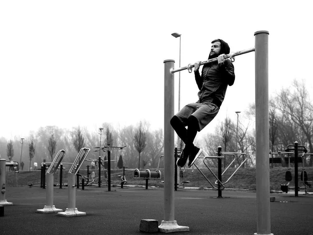Калистеника янонец. Воркаут на турнике. Стрит воркаут. Воркаутер дэвид. Родео воркаут.