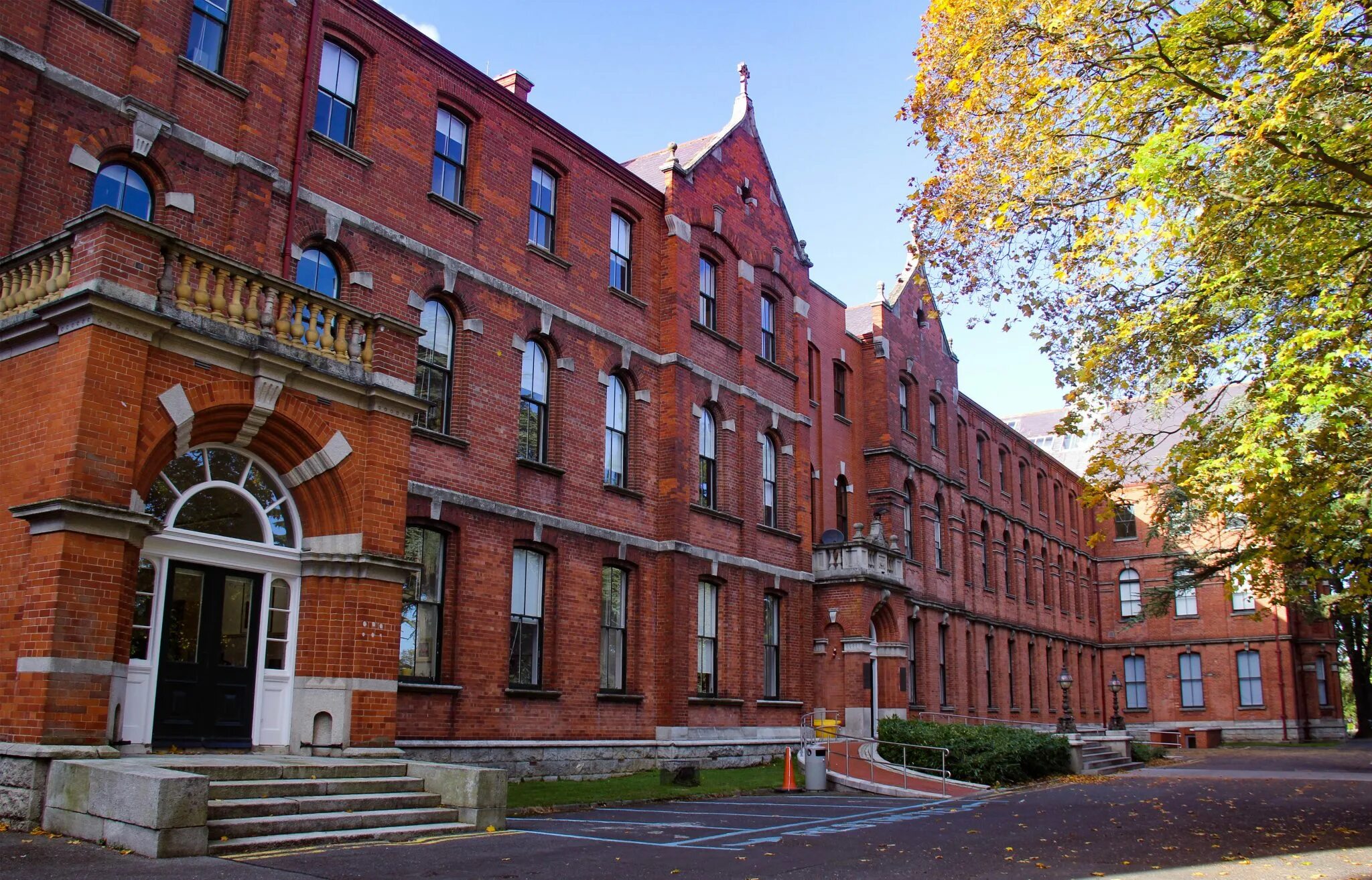 Michael school