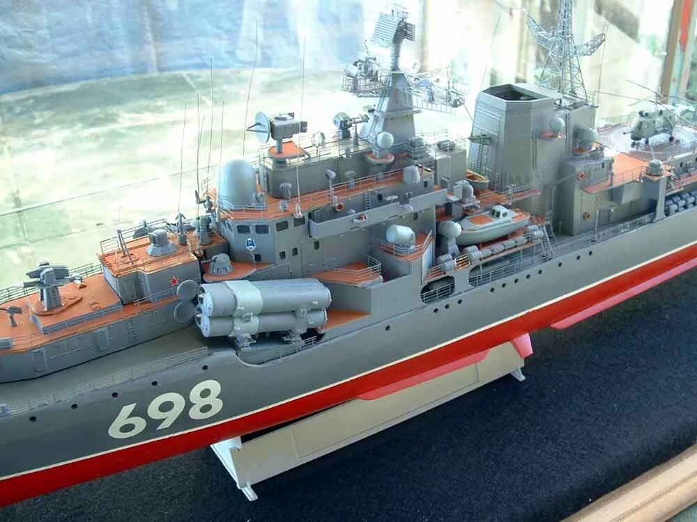 масштаб 1 200 корабли. масштаб 1 200 корабли. сборная модель звезда, российский четырехмачтовый барк крузенштерн. масштаб 1 200 корабли. сборная модель zvezda французский фрегат "ашерон" (9034) 1:200.