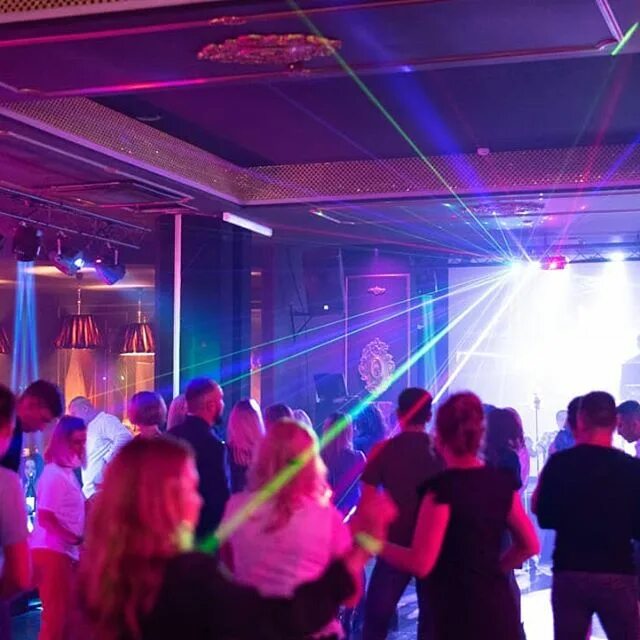 Караоке бар на знаменского тобольск. Клуб ковчег пенсионеры петропавловск. Бар ковчег тобольск. Детский ковчег клуб. Клуб ковчег.