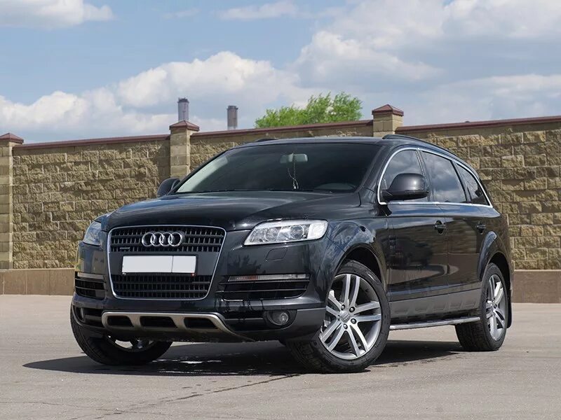 Куплю ку 7 в россии. Audi q7. Audi q7 2005. Audi q7 2006. Audi джип q7.