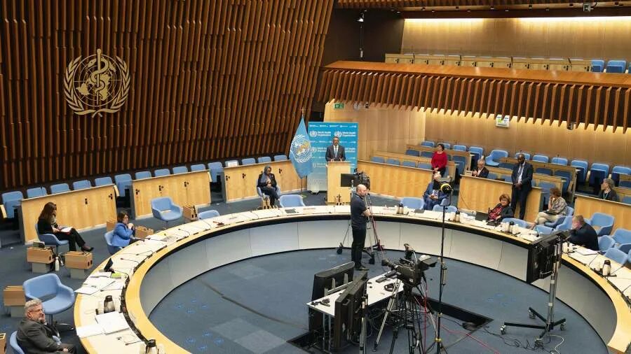 Пословица и маленький пенек опрокидывает большой воз. Опрокидывает воз. Поговорки про пенек. Опрокидывает воз. И пенёк опрокидывает воз.