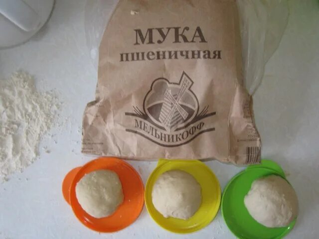 Клейковина в муке высшего сорта. Мука мельникофф. мука мельникофф 1 сорт. отмыватель клейковины. сухая пшеничная клейковина.