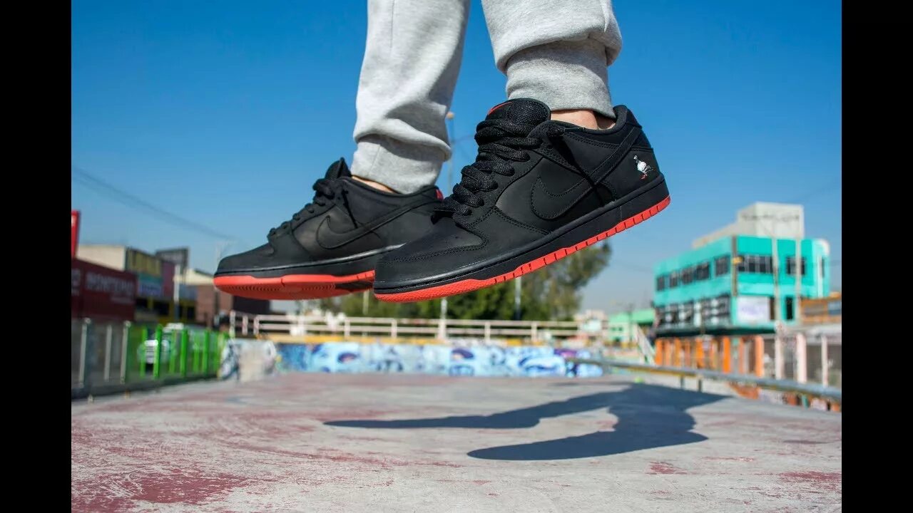 Найк с голубем. Nike SB Dunk Low Pigeon. Nike SB Dunk Black Pigeon. Staple x Nike SB Dunk Low «Pigeon». Nike Dunk Low Black Pigeon.