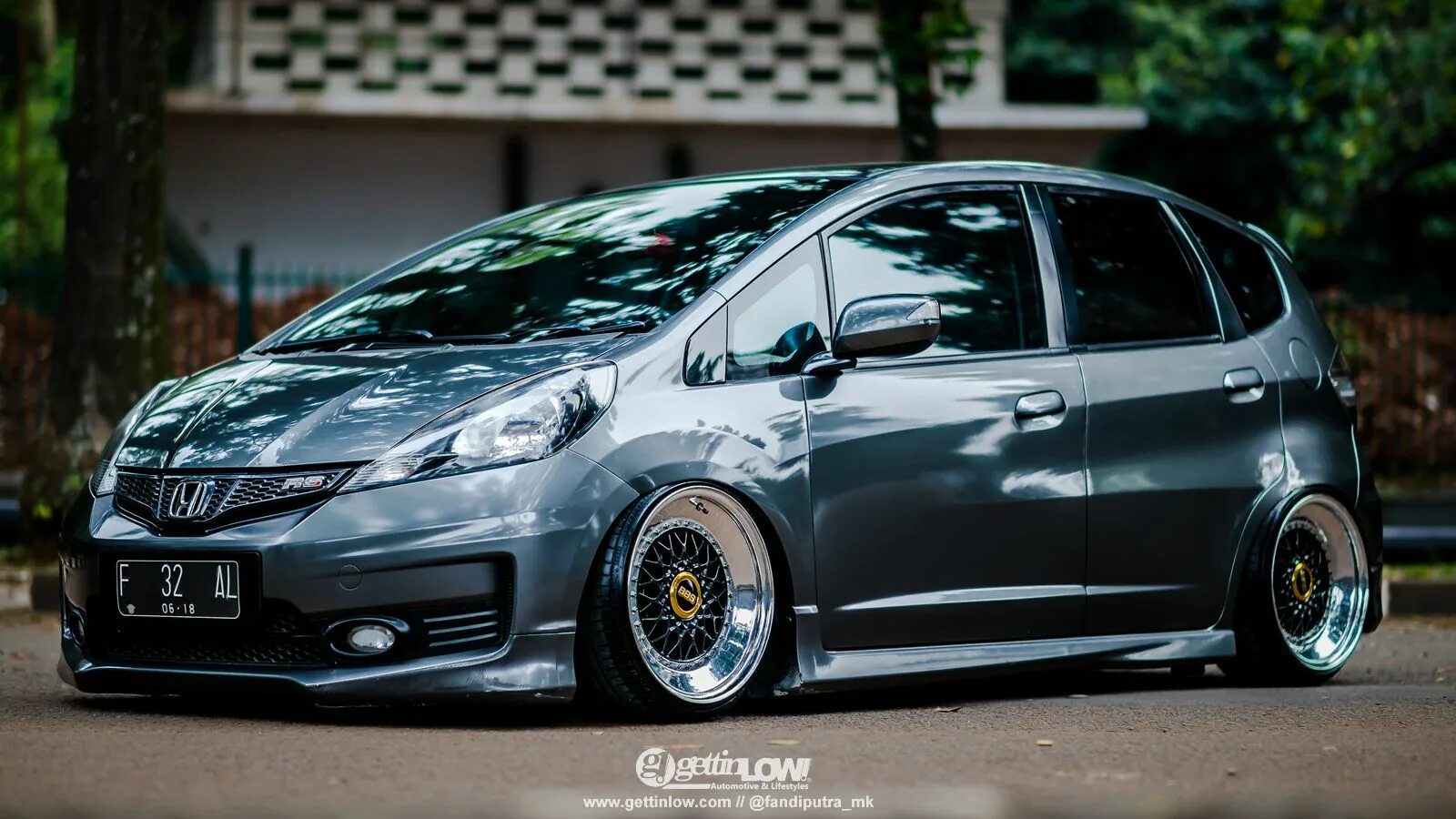 Forms tuning. Honda Fit 2004 Tuning. Фит стенс Honda Fit. Honda Fit RS 2004. Honda Fit RS ge8.