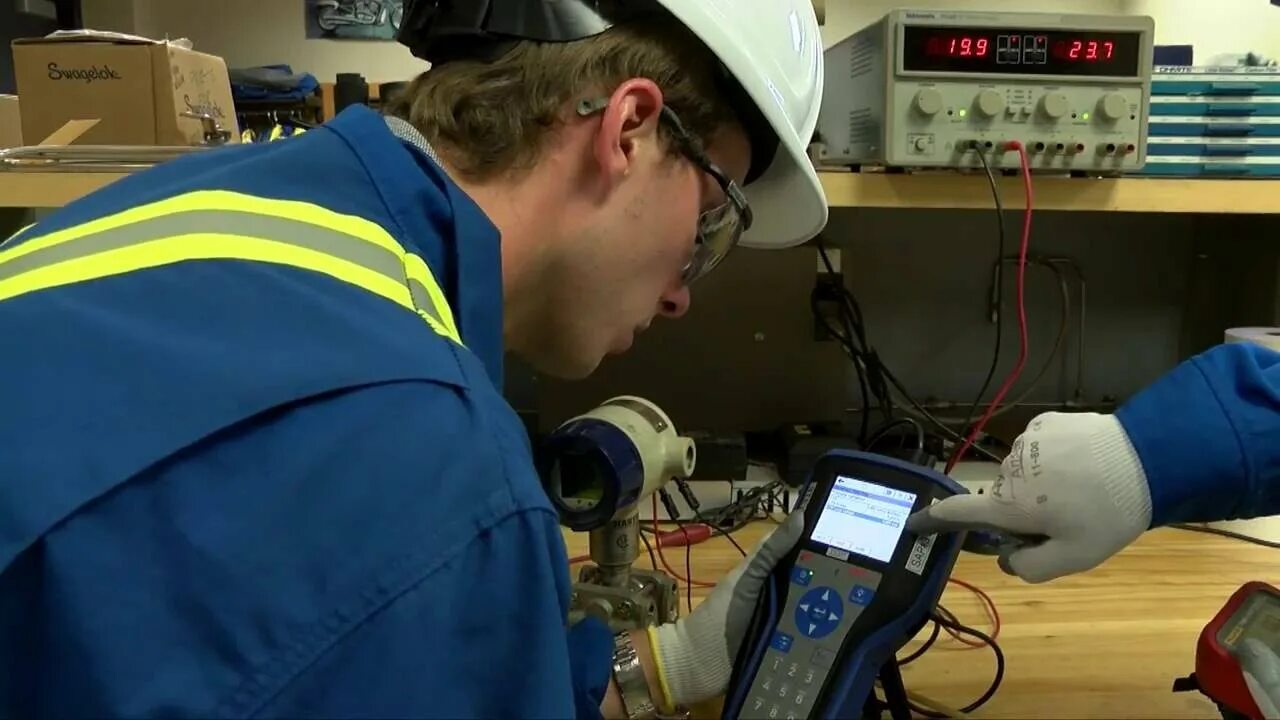 Instrumentation engineering. Кипиа нефтяная промышленность. Проверка плат. Instrument engineer. Instrument engineer.