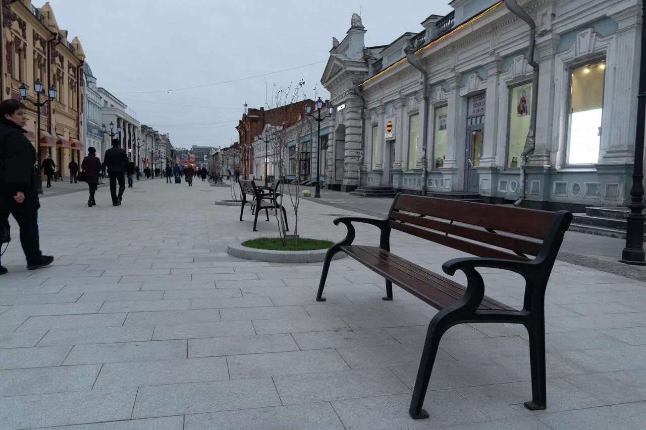 Иркутск площадь урицкого. Пешеходная улица в иркутске. Пешеходная улица в иркутске. Иркутск пешеходная улица урицкого. Иркутск пешеходная улица урицкого.