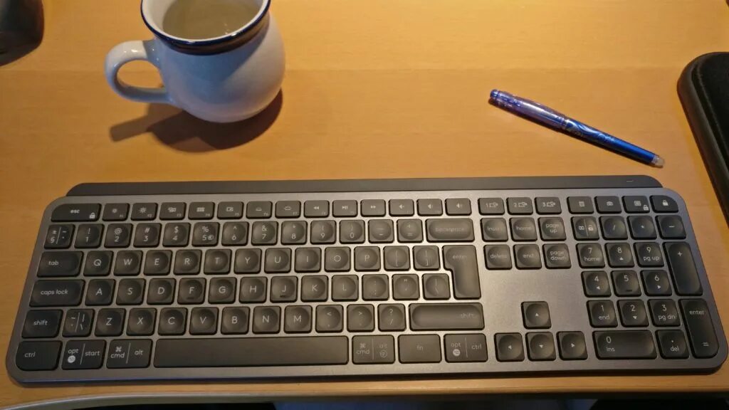 Клавиатура logitech keys. Клавиатура logitech mx keys. logitech k800 vs mx keys. keyboard logitech мембранная mx keys bluetooth. mx keys for mac.
