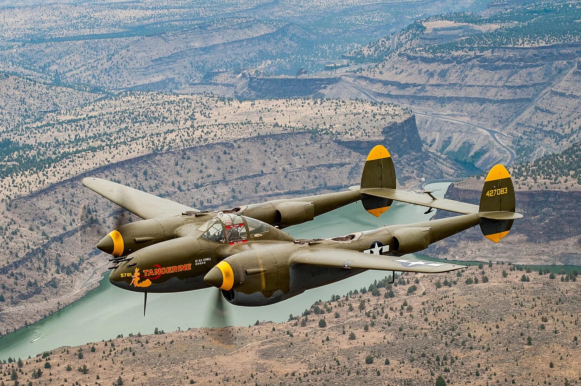 P lightning. P-38 лайтнинг. истребитель лайтнинг p38. локхид п 38 лайтнинг. p-38 lightning.