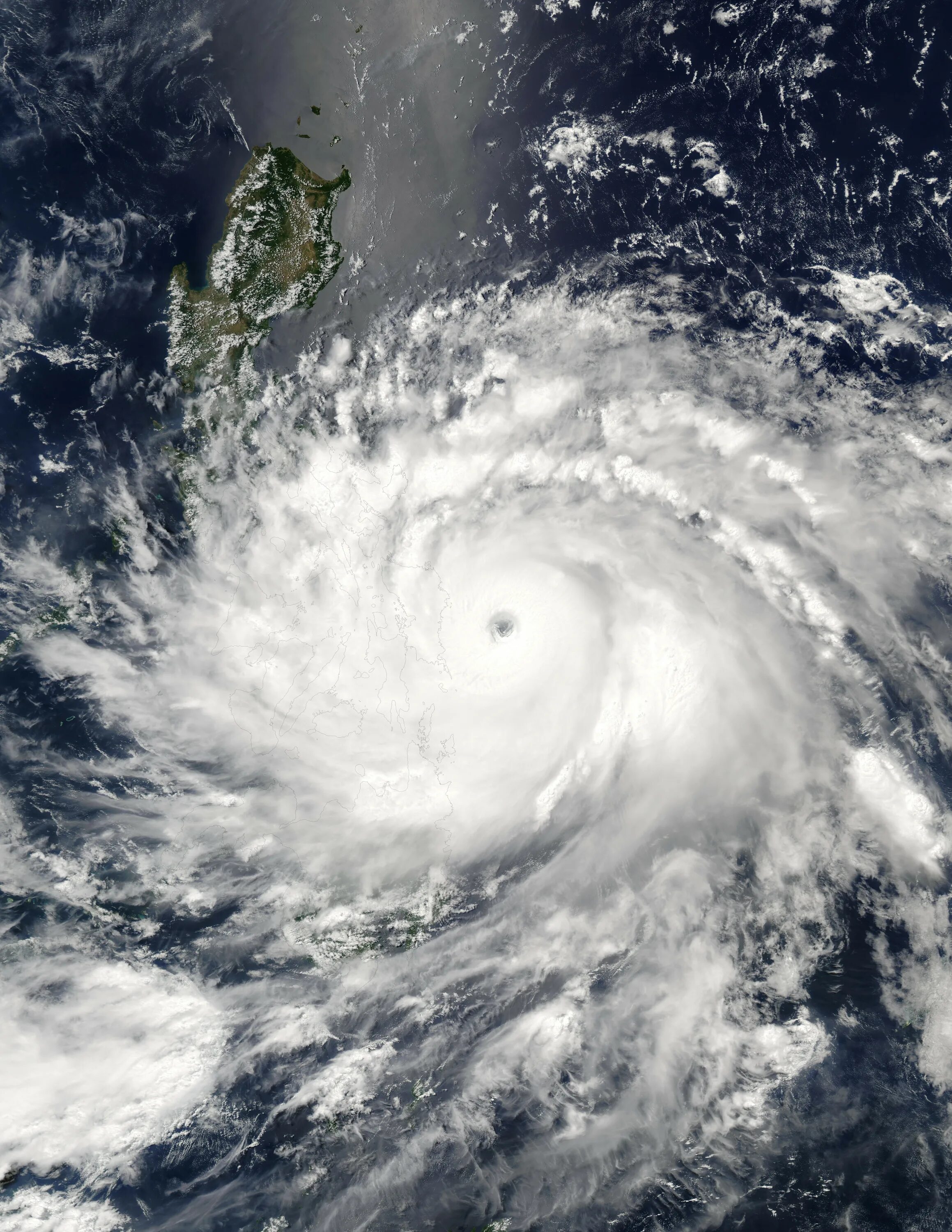 Тайфун ветер. Тайфун к и Тайфун у. Тайфун 18 уровня. Тайфун 2004. Как назывался тайфун