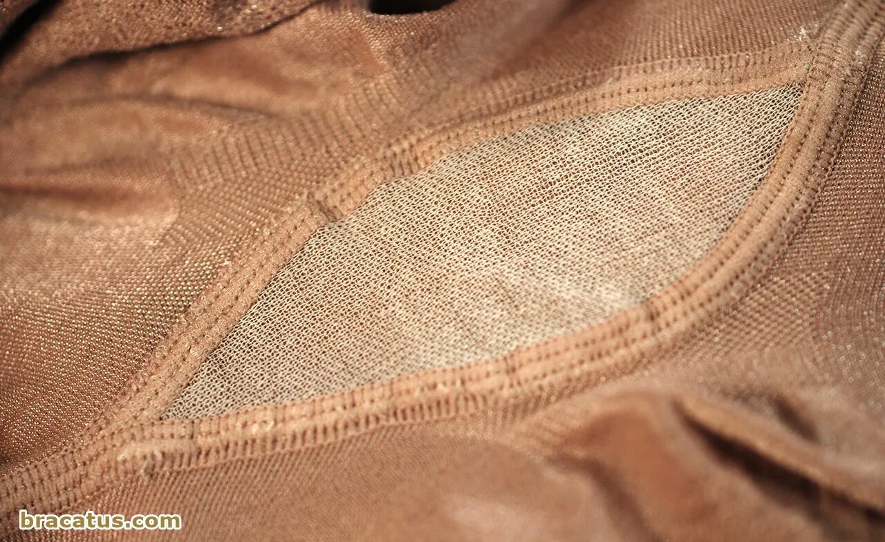 Ластовица на трусах. Хлопковая ластовица колготок. Ластовица на трусах. Узкая ластовица на трусах. Трусы ластовица.