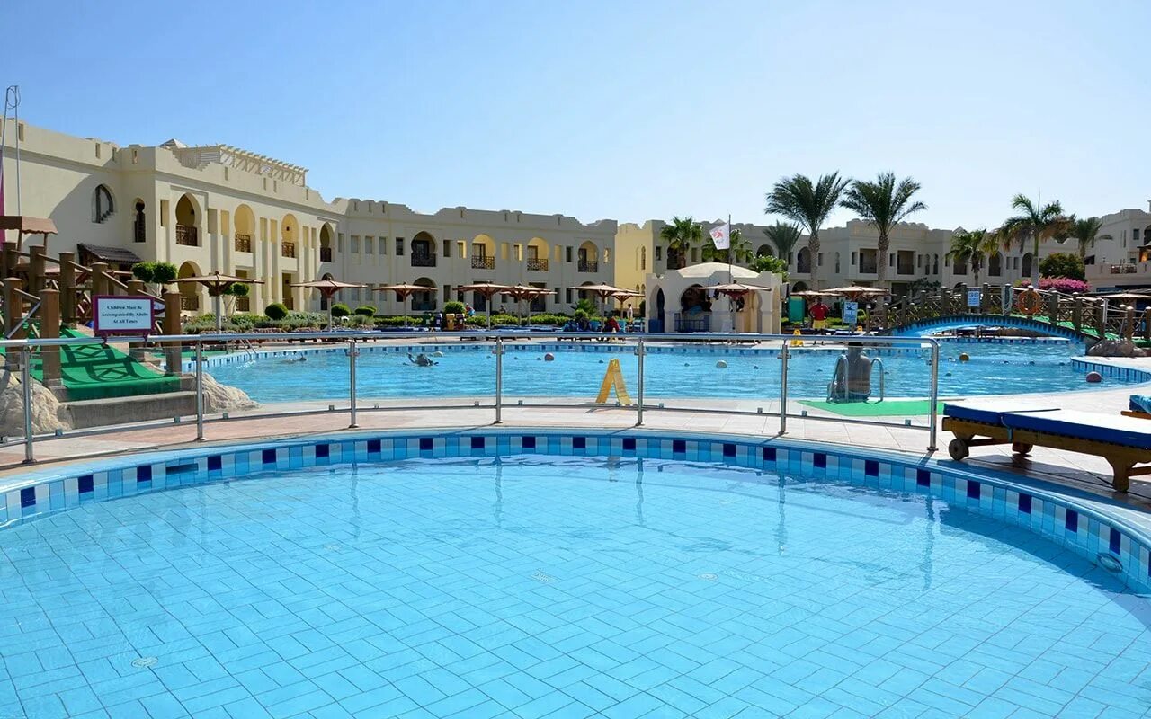 Charmillion club resort 5 египет