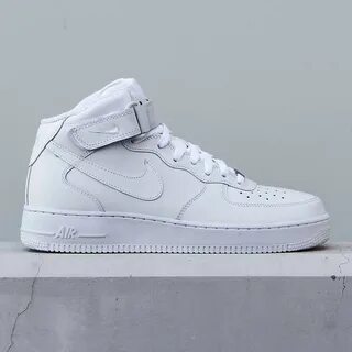 Nike air force mid